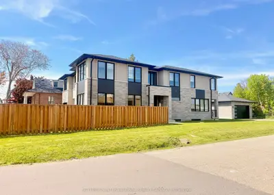 797 First Street, Mississauga, On L5e 1a3