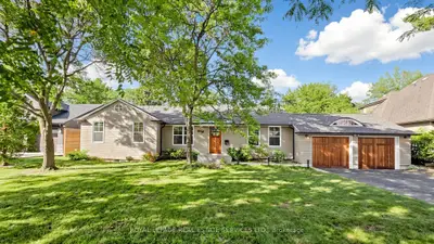 Detached in Oakville