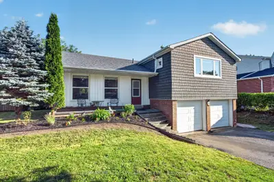 24 Regan Crescent, Halton Hills, On L7g 1b1