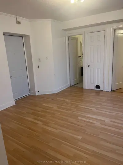 3 Elm Grove Avenue 31, Toronto, On M6k 2h9
