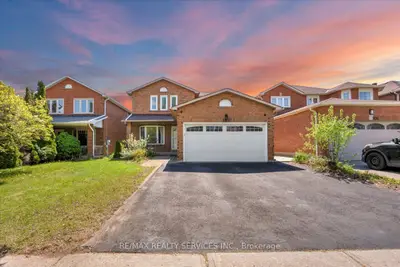 Detached in Brampton