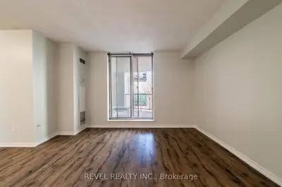 3559 Eglinton Avenue W 306, Toronto, On M6m 5c6