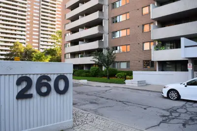 Condo Apartment in Toronto