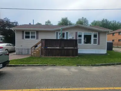 1749 Dundas Street E 5th Ave West Unit #21, Mississauga, On L4x 2r6