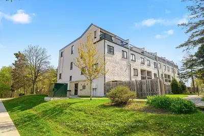 1066 Falgarwood Drive 154, Oakville, On L6h 2p3
