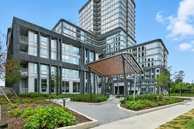 Condo Apartment in Oakville