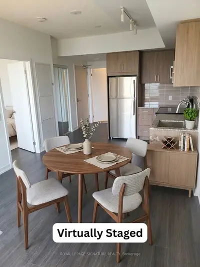 Condo Apartment in Toronto
