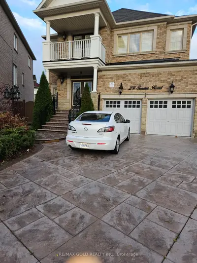 Detached in Brampton