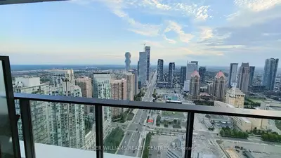 Condo Apartment in Mississauga
