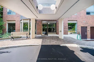 1901 Pilgrims Way 604, Oakville, On L6m 2w9