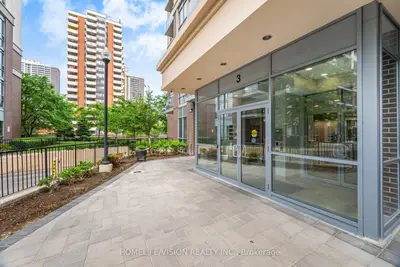 3 Michael Power Place 1007, Toronto, On M9a 0a2