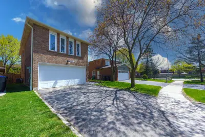 6763 Dolmage Court, Mississauga, On L5n 4v9