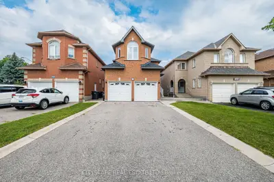 Detached in Mississauga