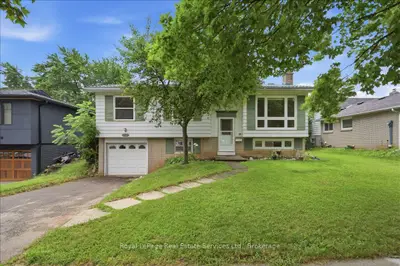Detached in Oakville