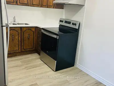 73 Roncesvalles Avenue 2, Toronto, On M6r 2k6