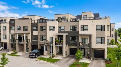 Condo Townhouse in Burlington