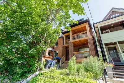 Fourplex in Toronto
