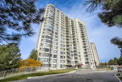 Condo Apartment in Toronto