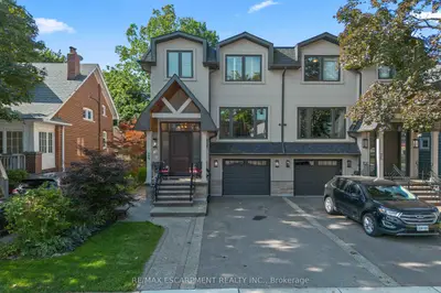 24 Cayuga Avenue, Mississauga, On L5g 3s7