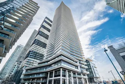 38 Annie Craig Drive 2205, Toronto, On M8v 0a8