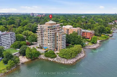 2190 Lakeshore Road 802, Burlington, On L7r 4k1