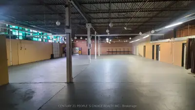 22 Benton Road, Toronto, On M6m 3g4