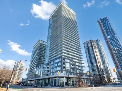 Condo Apartment in Mississauga