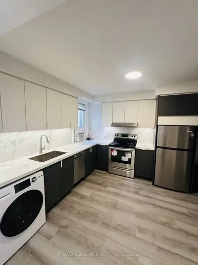 Store W Apt/Office in Toronto