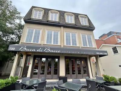 130 Thomas Street 101, Oakville, On L6j 3a9