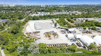Rockcliffe Court, Toronto W03, On, M6n 5g6