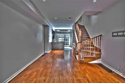 117a The Queensway 99, Toronto, On M6s 5b7