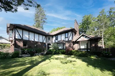Detached in Oakville