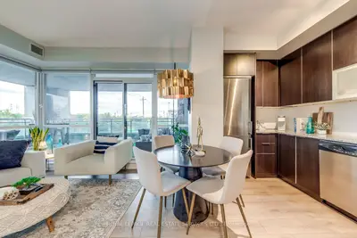 16 Brookers Lane 203, Toronto, On M8v 0a5