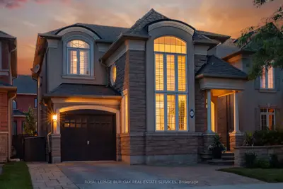 Detached in Oakville