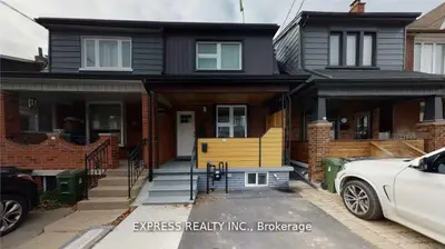 Duplex in Toronto
