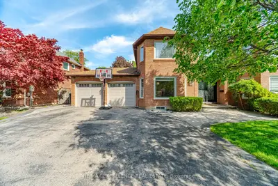 28 Ridelle Court, Brampton, On L6z 4m2
