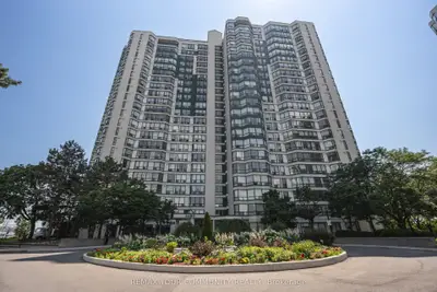 Condo Apartment in Mississauga