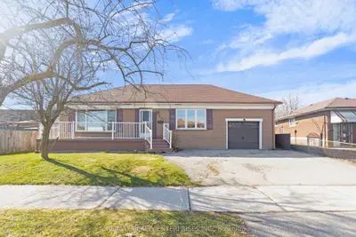 Detached in Mississauga