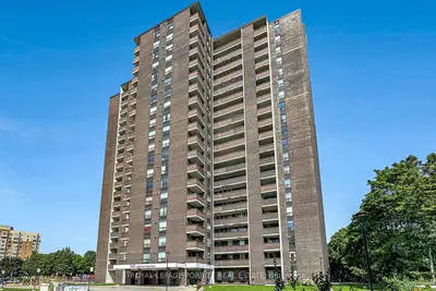 Condo Apartment in Mississauga