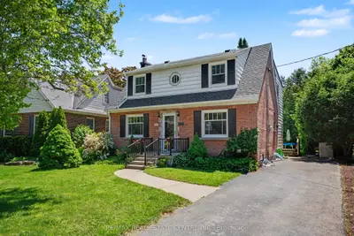 Detached in Burlington