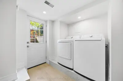 54 Gwynne Avenue Basement, Toronto, On M6k 2c4