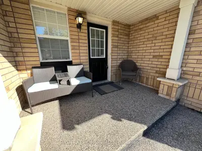 1064 Barclay Circle, Milton, On L9t 5w3