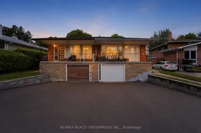 Semi-Detached in Mississauga