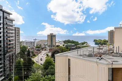 39 Stavebank Road N Ph 4, Mississauga, On L5g 4n7