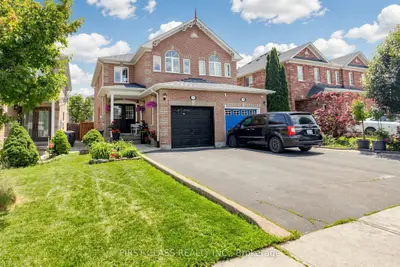 Semi-Detached in Brampton