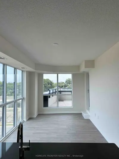 Condo Apartment in Toronto