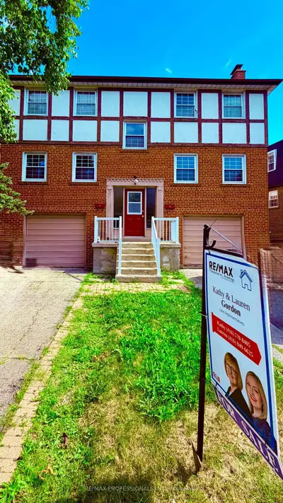 8 Bridesburg Drive, Toronto, On M9r 2k3