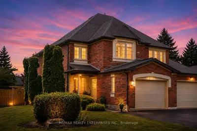 Semi-Detached in Mississauga