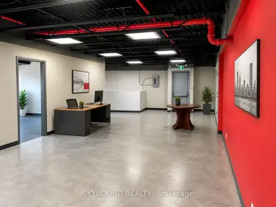 15 Akron Road, Toronto, On M8w 1t3