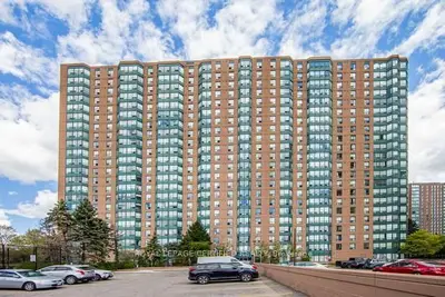 Condo Apartment in Mississauga